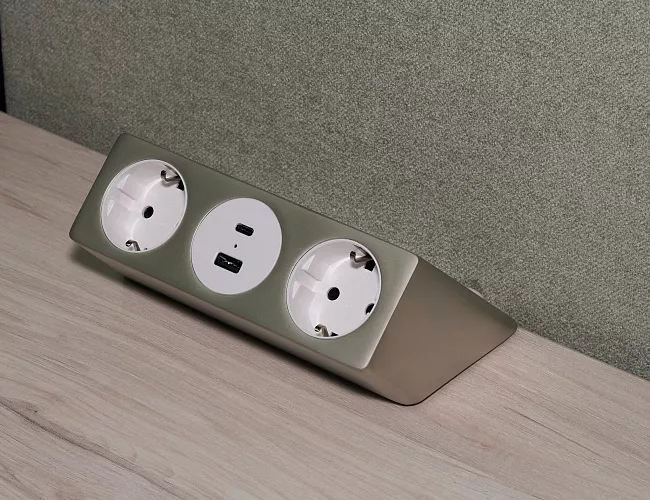 фото Блок розеток G1002A-2 №3