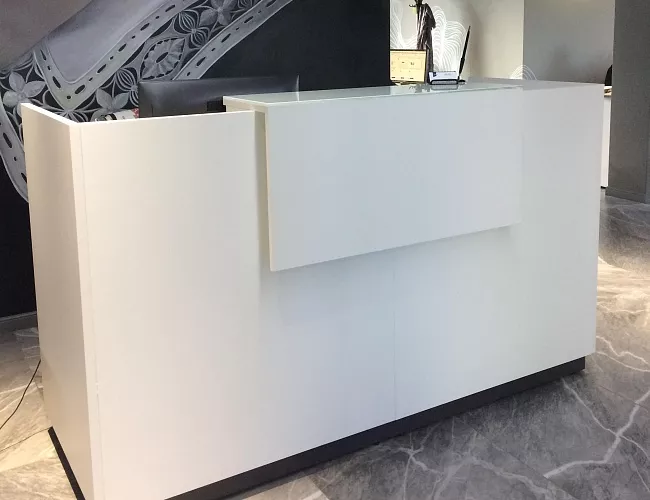 фото ресепшн Фаста Белый №5