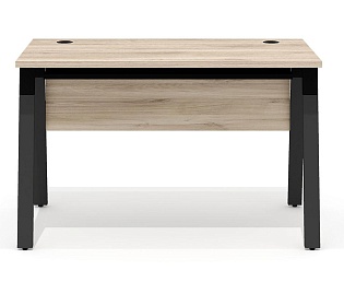 Стол прямой на металлокаркасе