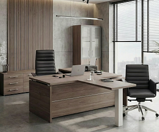 фото кабинет Ялта Вяз 